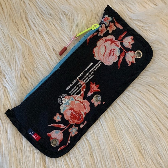 Herschel Repurpose Floral Binder Case - Picture 13 of 14